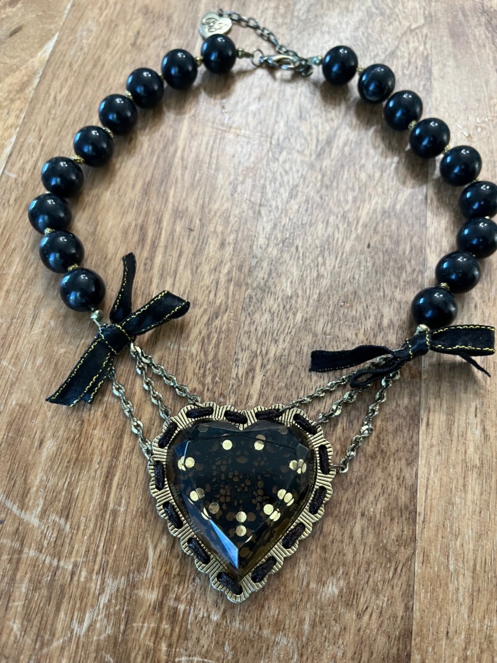 Betsey Johnson Black Peal Heart Necklace - Picture 4 of 6